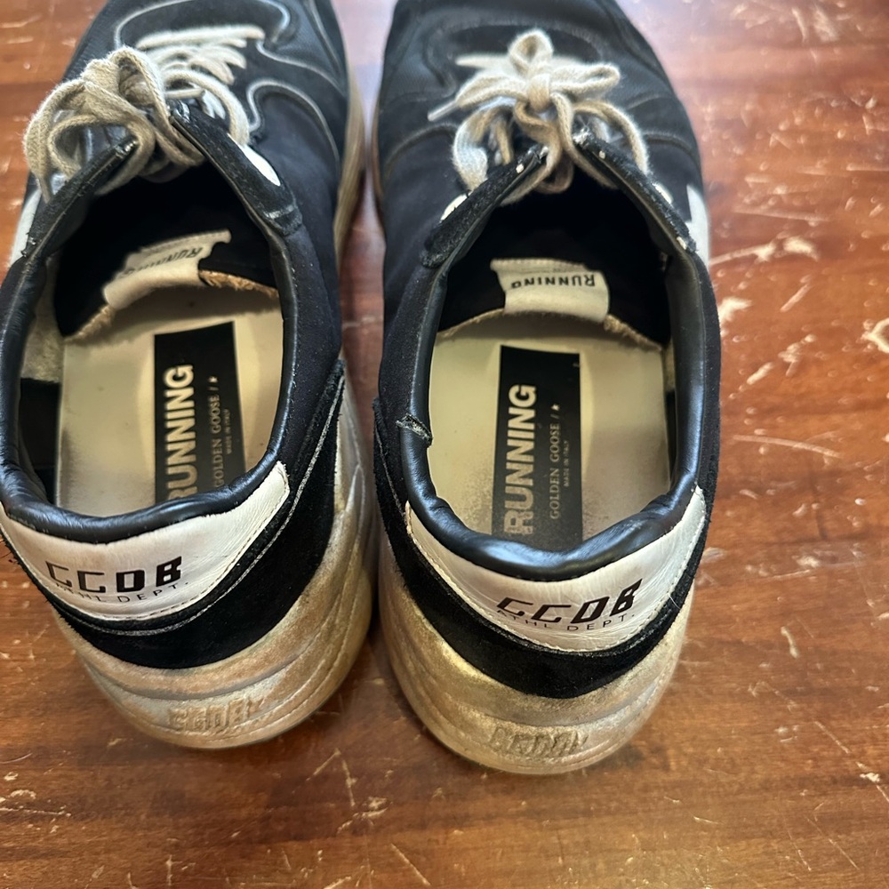 Golden Goose Deluxe Brand Running Shoes - Picture 4 of 4